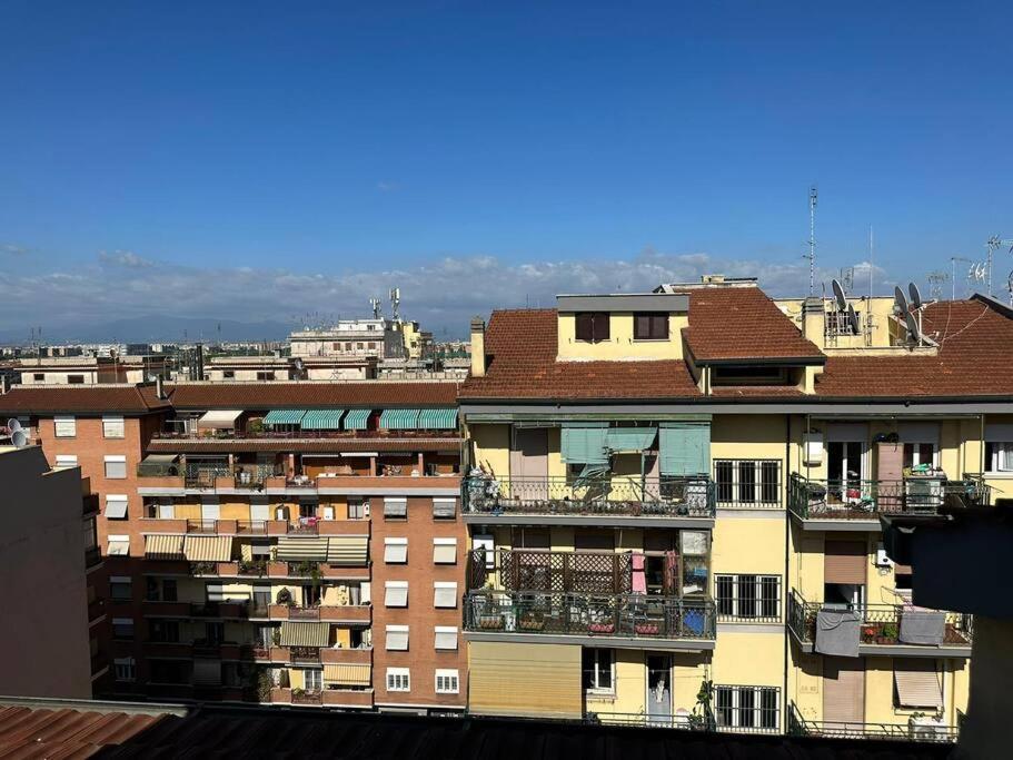 Casetta Ginevra - Close To Metro C Appartement *